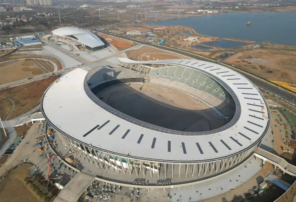 Super steel truss in complex space