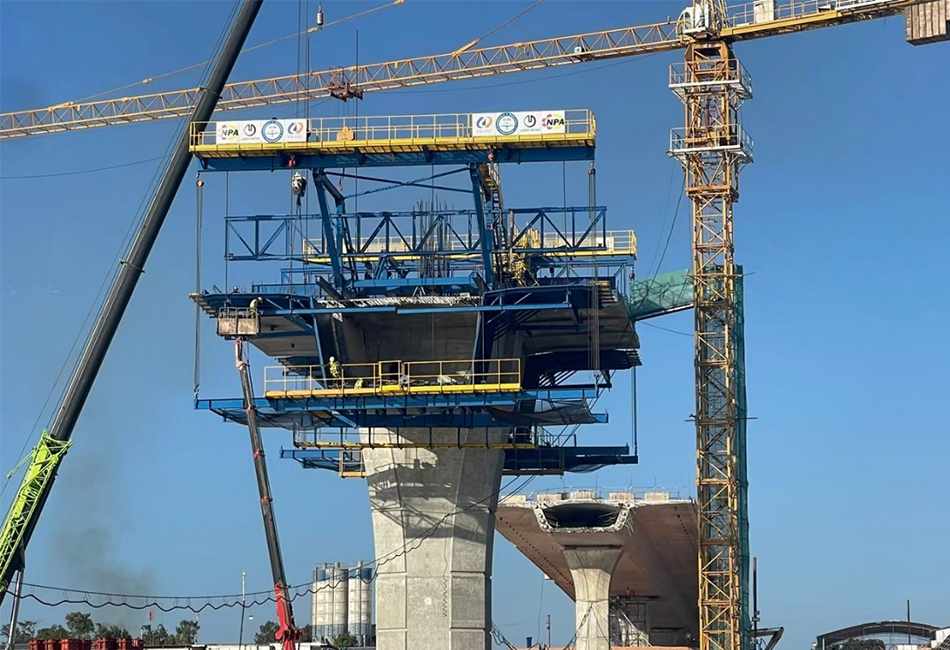 Bridge basket for Suspension irrigation construction