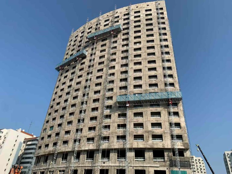 GOWE Electric Mast Climbing Work Platform